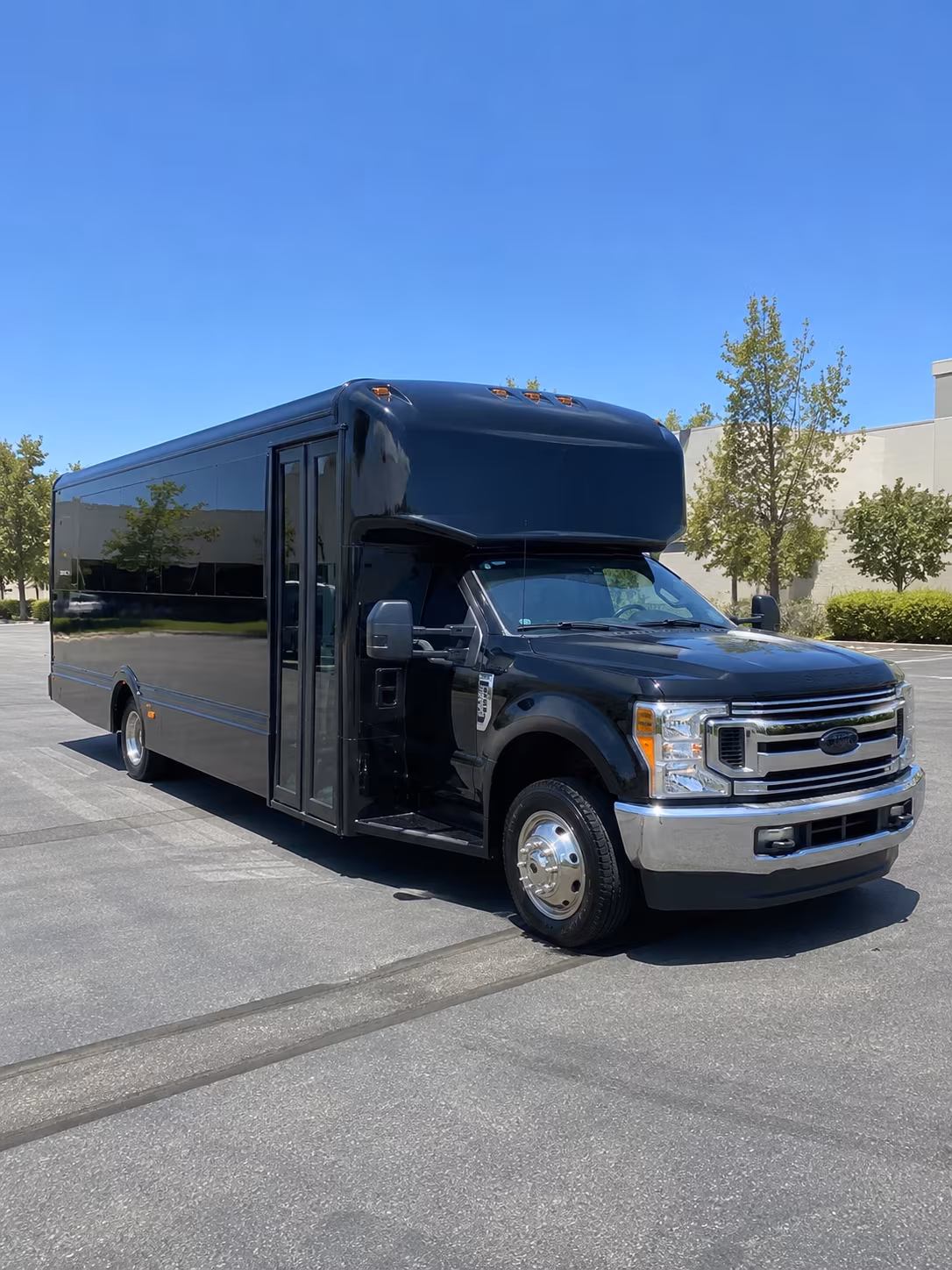 Riverside Homecoming & Prom Party Bus Rentals